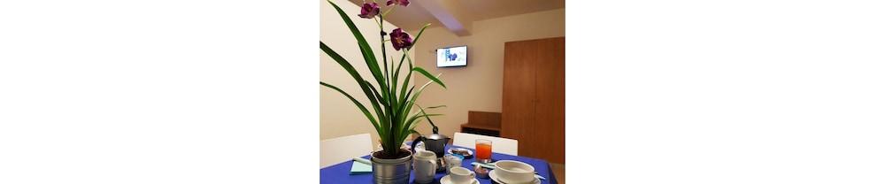 Parco Della Rocca Hotel Пунта Брачето Екстериор снимка