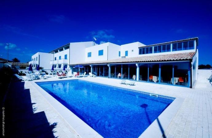 Parco Della Rocca Hotel Пунта Брачето Екстериор снимка