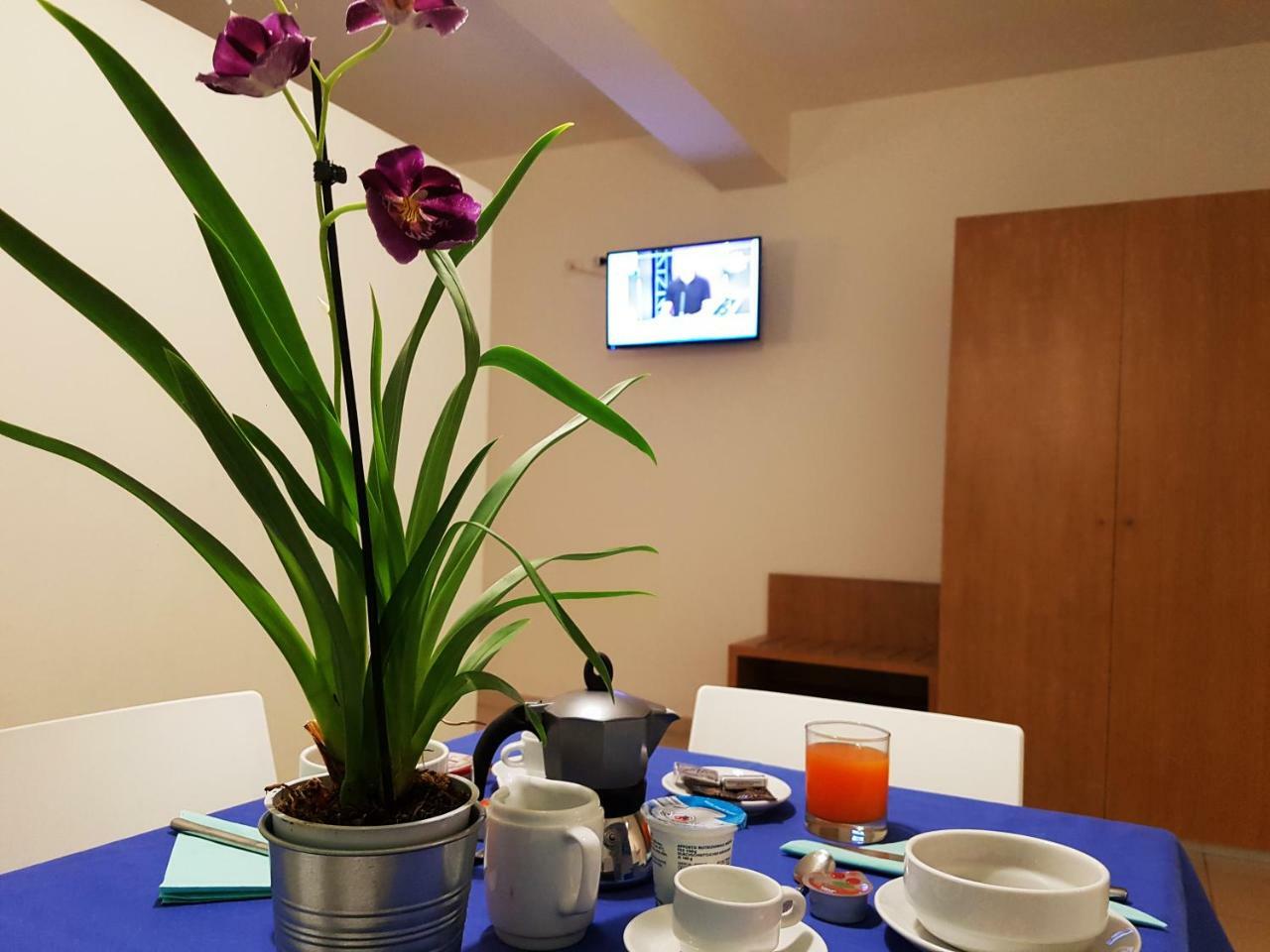 Parco Della Rocca Hotel Пунта Брачето Екстериор снимка